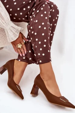 Czółenka Na Słupku Z Ozdobną Klamrą Brązowe Seriva