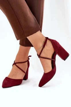 Czółenka Ze Szpiczastymi Noskami I Zdobionymi Paseczkami Na Słupku Bordowe Verithas