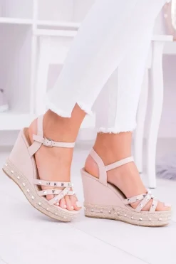 Damskie Beżowe Sandały Na Koturnie Ćwieki Amare