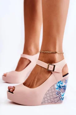 Damskie Beżowe Sandały Na Koturnie Nemesis