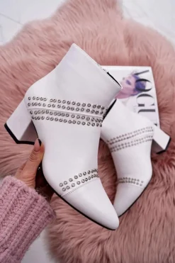 Damskie Botki Na Słupku W Szpic Z Nitami Białe Primma