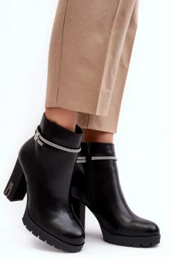 Damskie Botki Na Słupku Z Ozdobą Czarne Carolla