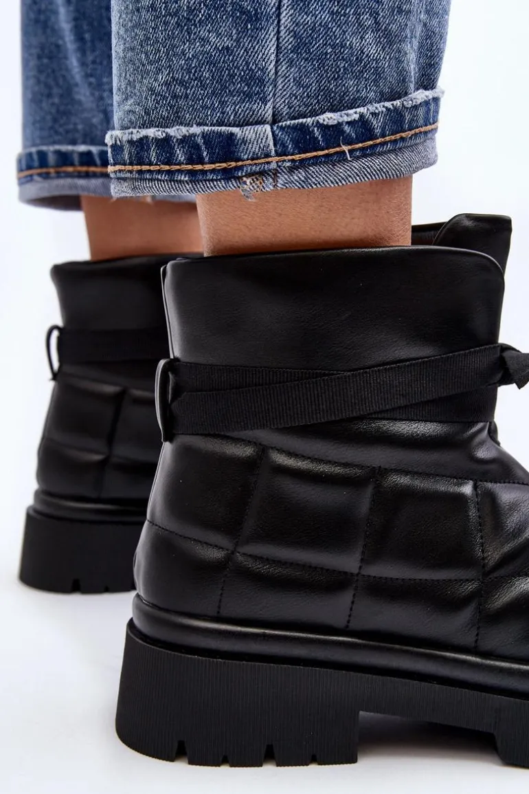 Damskie Botki Z Pikowaniem I Wiązaniem Czarne Bizzanti