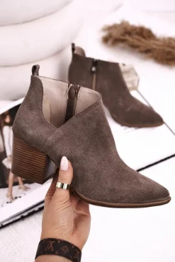 Damskie Botki Z Wycięciem Na Słupku Zamszowe Brązowe Lawrence