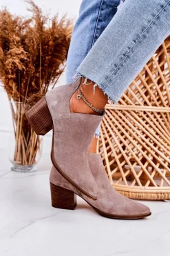 Damskie Botki Z Wycięciem Na Słupku Zamszowe Cappuccino Lawrence