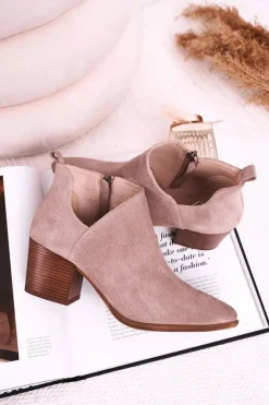 Damskie Botki Z Wycięciem Na Słupku Zamszowe Cappuccino Lawrence