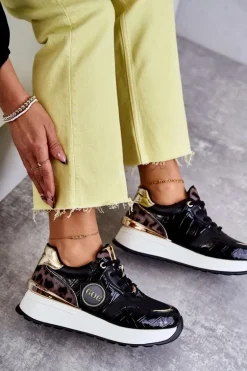 Damskie Buty Sportowe Na Koturnie GOE KK2N4085 Czarne