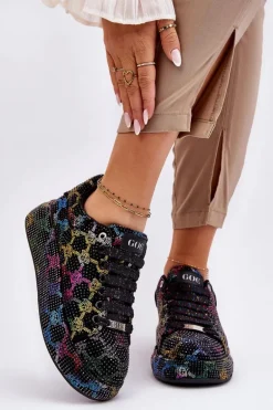 Damskie Buty Sportowe Z Dżetami GOE LL2N4010 Czarne