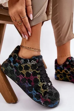 Damskie Buty Sportowe Z Dżetami GOE LL2N4010 Czarne