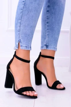 Damskie Czarne Sandały na Słupku Zamsz Mondela