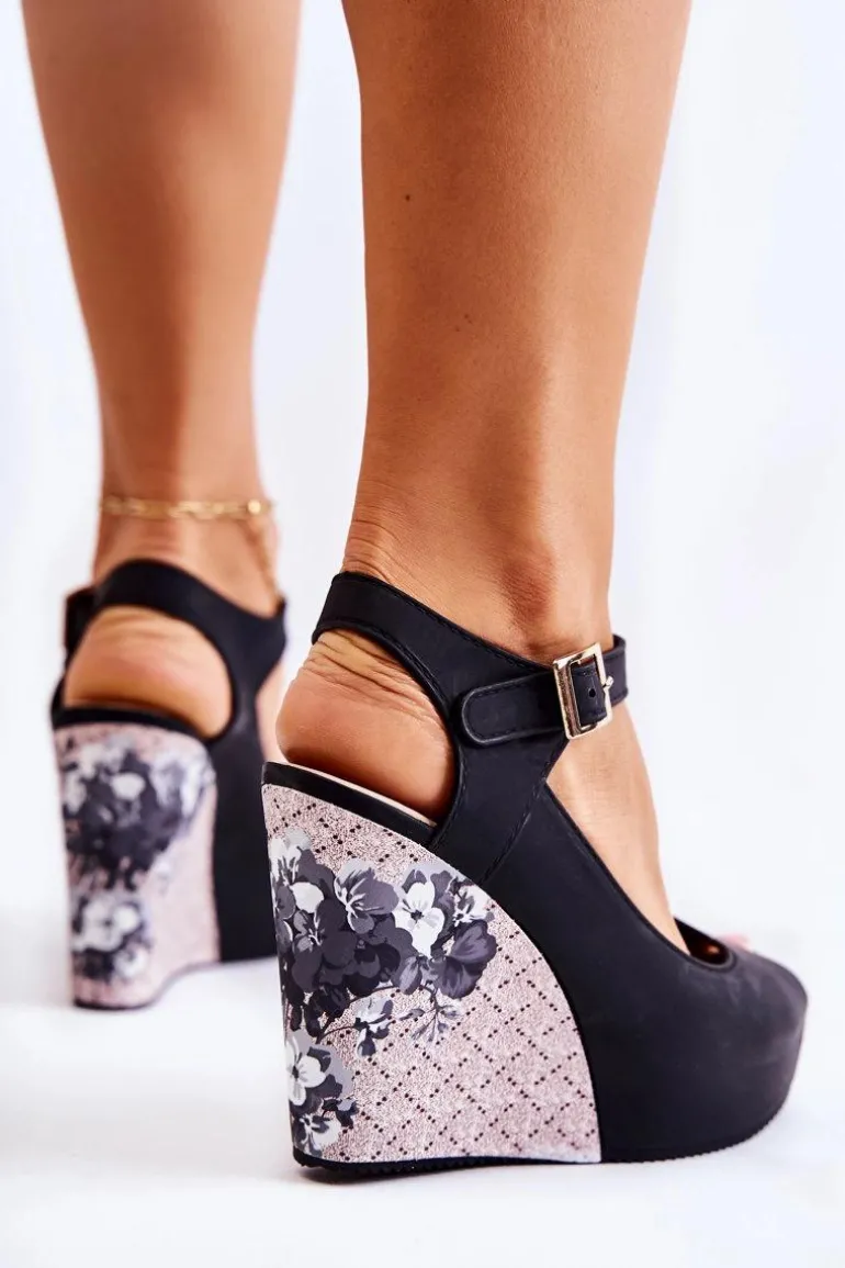 Damskie Czarne Sandały Na Koturnie Nemesis