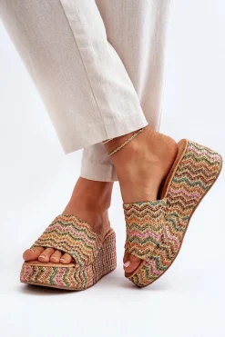 Damskie Klapki Na Koturnie Beżowe Vanarila