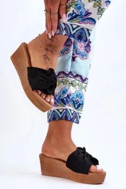 Damskie Klapki Na Koturnie Czarne Calama