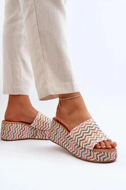 Damskie Klapki Na Koturnie Białe Vanarila