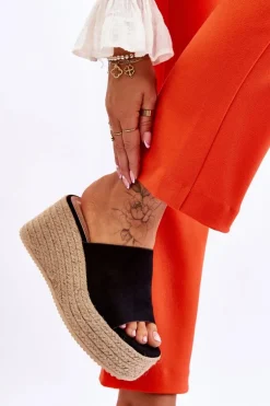 Damskie Klapki Na Koturnie I Platformie Czarne Ysabel