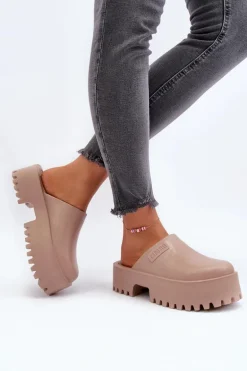 Damskie Klapki Na Masywnej Podeszwie Big Star NN274016 Beżowe