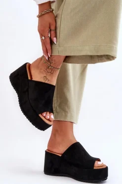 Damskie Klapki Na Masywnej Platformie Czarne Martina