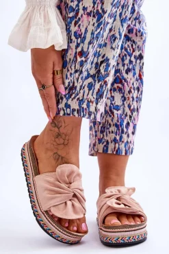 Damskie Klapki Na Masywnej Platformie Jasnoróżowe Terisa