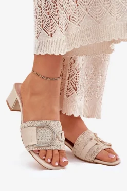 Damskie Klapki Na Obcasie Z Ozdobnym Detalem Beżowe Julinemi