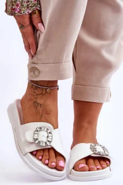 Damskie Klapki Na Platformie Z Ozdobą Białe Beneca