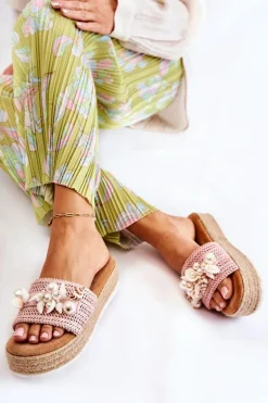 Damskie Klapki Na Platformie Z Muszelkami Różowe Tolia