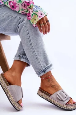 Damskie Klapki Na Zdobionej Platformie Szare Joyce