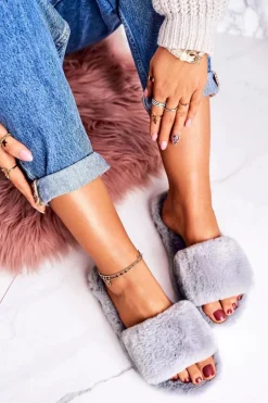 Damskie Klapki Papcie Futrzane Szare Cold Days