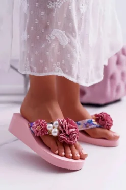 Damskie Klapki Z Kwiatem Japonki Na Koturnie Różowe Sharme