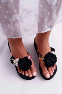 Damskie Klapki Z Kwiatem Japonki Na Koturnie Czarne Sharme