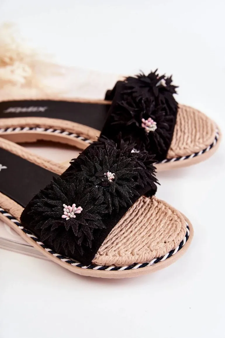 Damskie Klapki Z Materiałowymi Kwiatami Czarne Susana