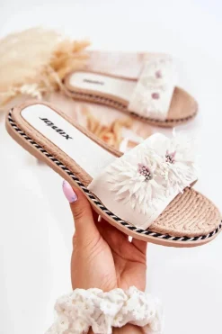 Damskie Klapki Z Materiałowymi Kwiatami Białe Susana