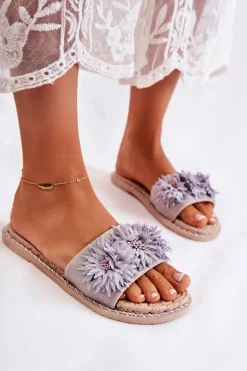 Damskie Klapki Z Materiałowymi Kwiatami Szare Susana