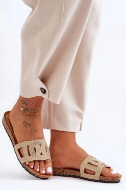 Damskie Klapki Zdobione Ćwiekami Beżowe Evelins