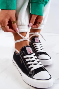 Damskie Klasyczne Trampki Cross Jeans JJ2R4011C Czarne