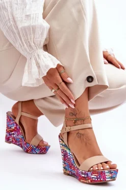 Damskie Sandałki Na Kolorowym Koturnie Beżowe Malibu