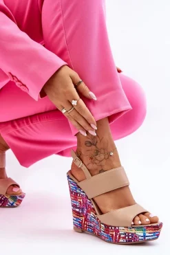 Damskie Sandałki Na Koturnie Beżowe Calderia