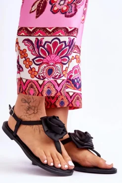 Damskie Sandały Japonki Z Materiałową Różą Czarne Carisma