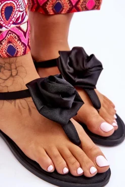 Damskie Sandały Japonki Z Materiałową Różą Czarne Carisma