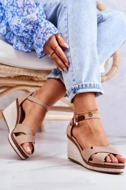 Damskie Sandały Na Koturnie Ciemnobeżowe Veenus