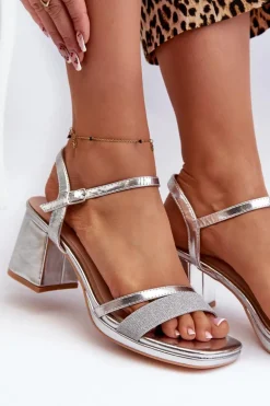 Damskie Sandały Na Obcasie Z Błyszczącym Paskiem Srebrne Tessata