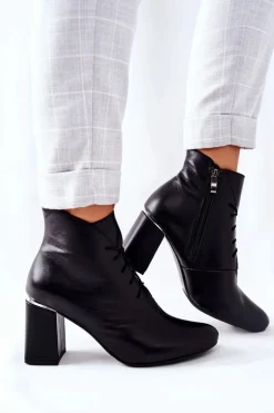 Damskie Skórzane Botki Na Słupku Czarne Carrice