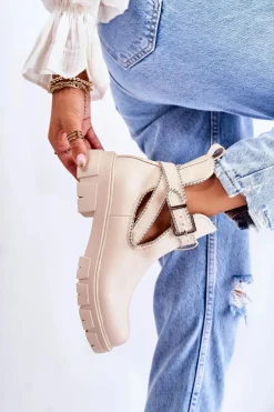 Damskie Skórzane Botki Z Ćwiekami Beżowe Clares