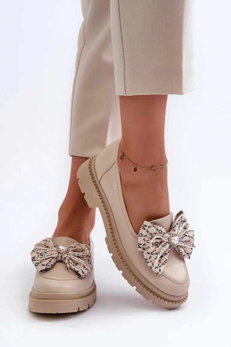 Damskie Skórzane Mokasyny Z Kokardą Laura Messi 2787 Jasnobeżowe