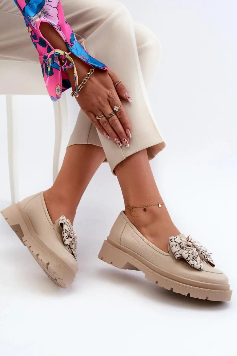 Damskie Skórzane Mokasyny Z Kokardą Laura Messi 2787 Jasnobeżowe