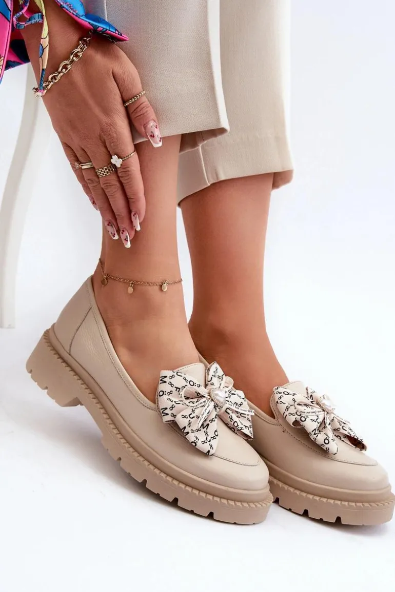 Damskie Skórzane Mokasyny Z Kokardą Laura Messi 2787 Jasnobeżowe