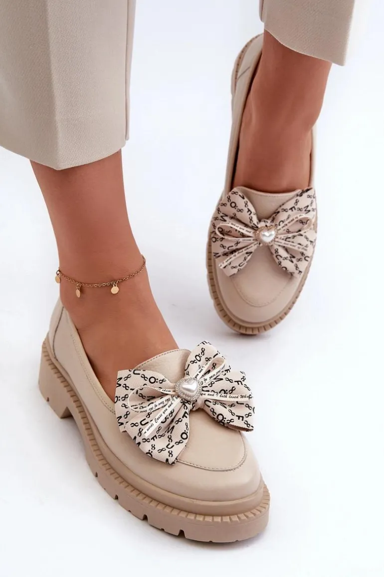 Damskie Skórzane Mokasyny Z Kokardą Laura Messi 2787 Jasnobeżowe