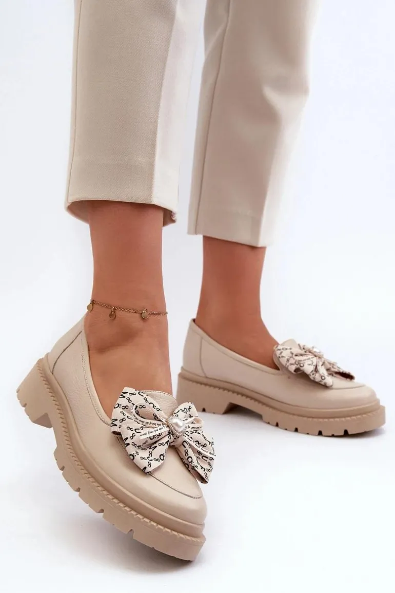 Damskie Skórzane Mokasyny Z Kokardą Laura Messi 2787 Jasnobeżowe