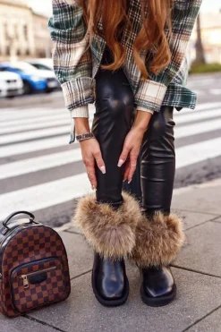 Damskie Skórzane Śniegowce Z Futerkiem Lakierowane Czarne Alexa