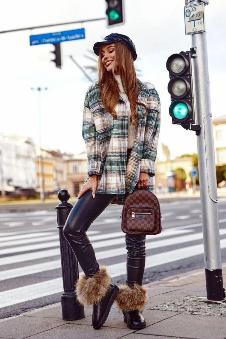 Damskie Skórzane Śniegowce Z Futerkiem Lakierowane Czarne Alexa