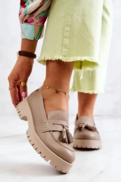 Damskie Skórzane Półbuty Frędzle Maciejka 05497-04 Beżowe